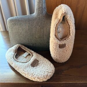 UGG Birche Ballet Shearling fuzzy slippers 8
